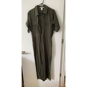 H&M Jumpsuit - Size L